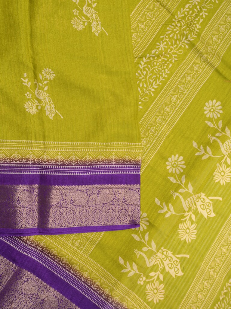 Chiffon fancy saree green color allover prints & zari border with printed pallu and printedd blouse