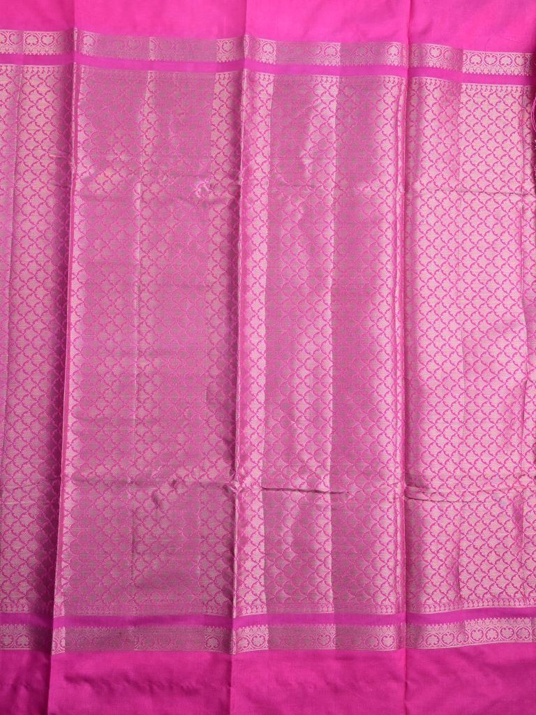 Banaras fancy saree leaf green color allover zari motifs & kaddi border with conrast brocade pallu and brocade blouse