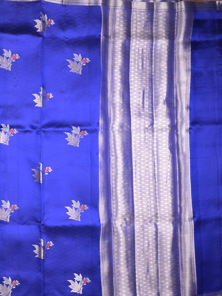 Raw mango pattu saree red color allover zari weaves & small zari border with short pallu and contrast blouse