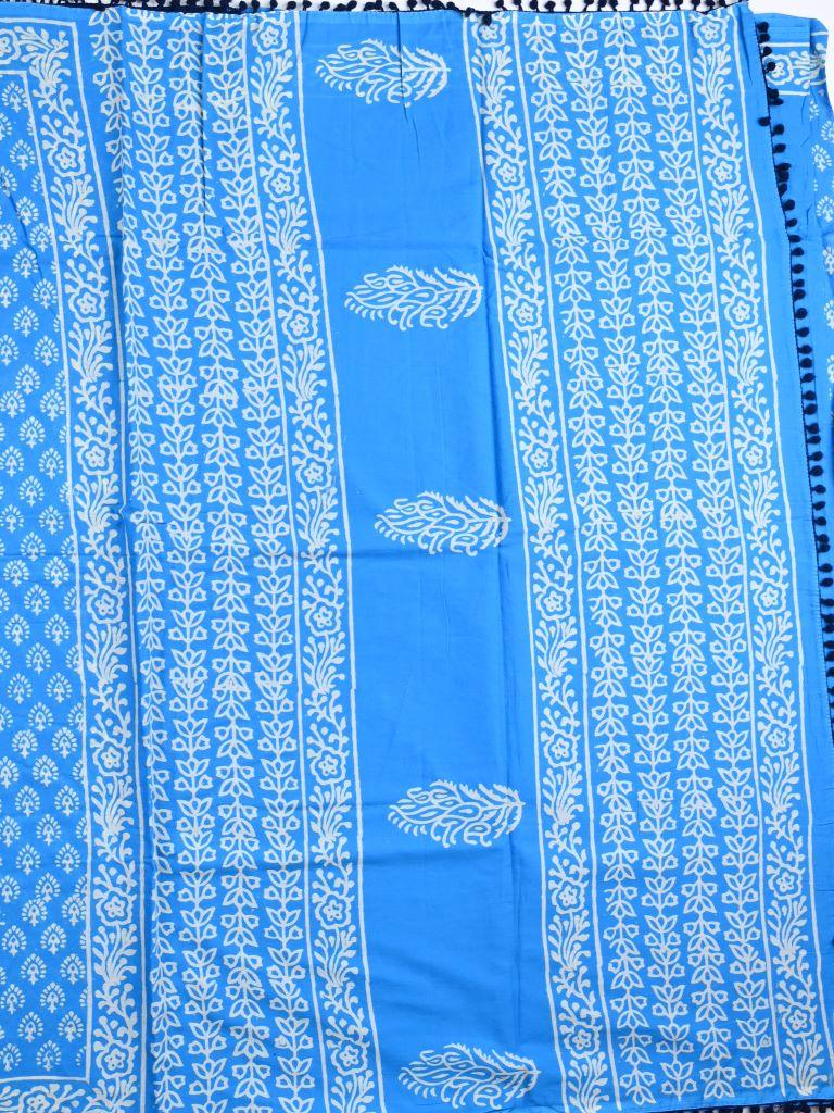 Mul mul cottton saree sky blue color allover prints & fancy border with printed pallu and attached plain blouse