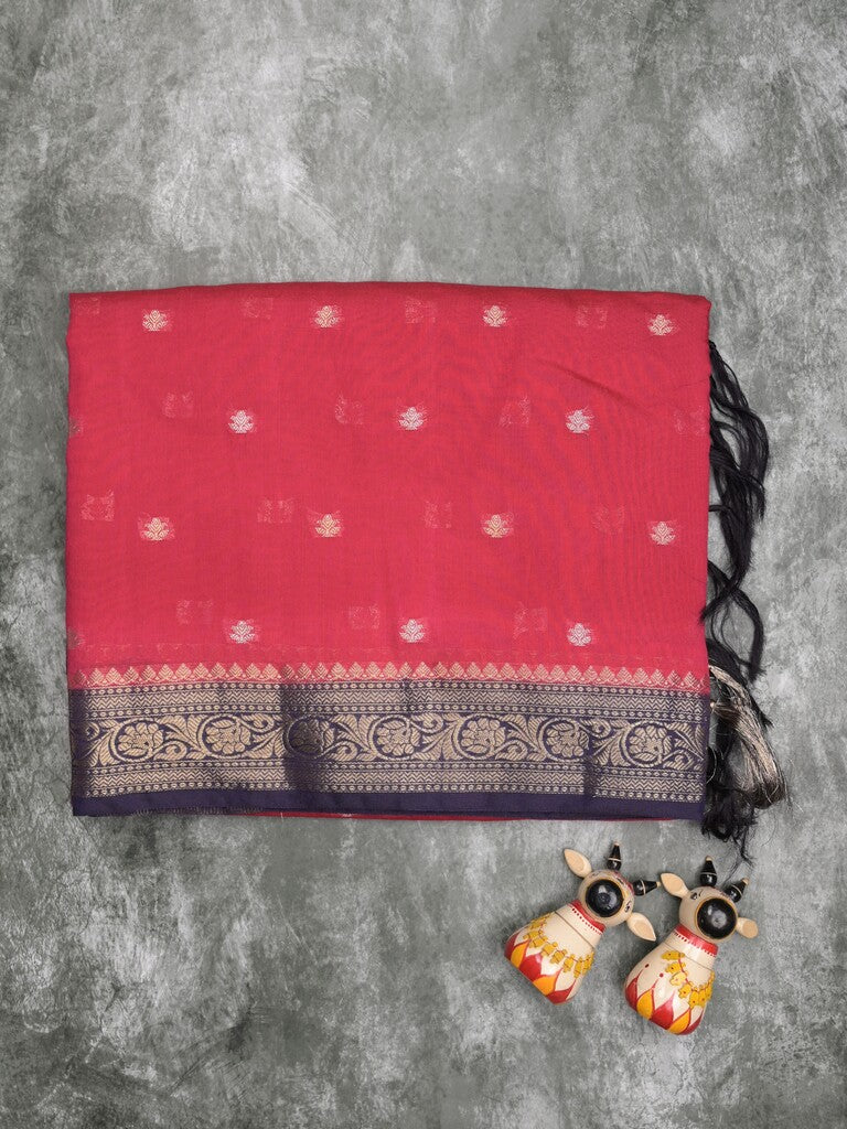 Maheshwari fancy saree pink color allover zari motifs & zari border with contrast pallu and attached blouse