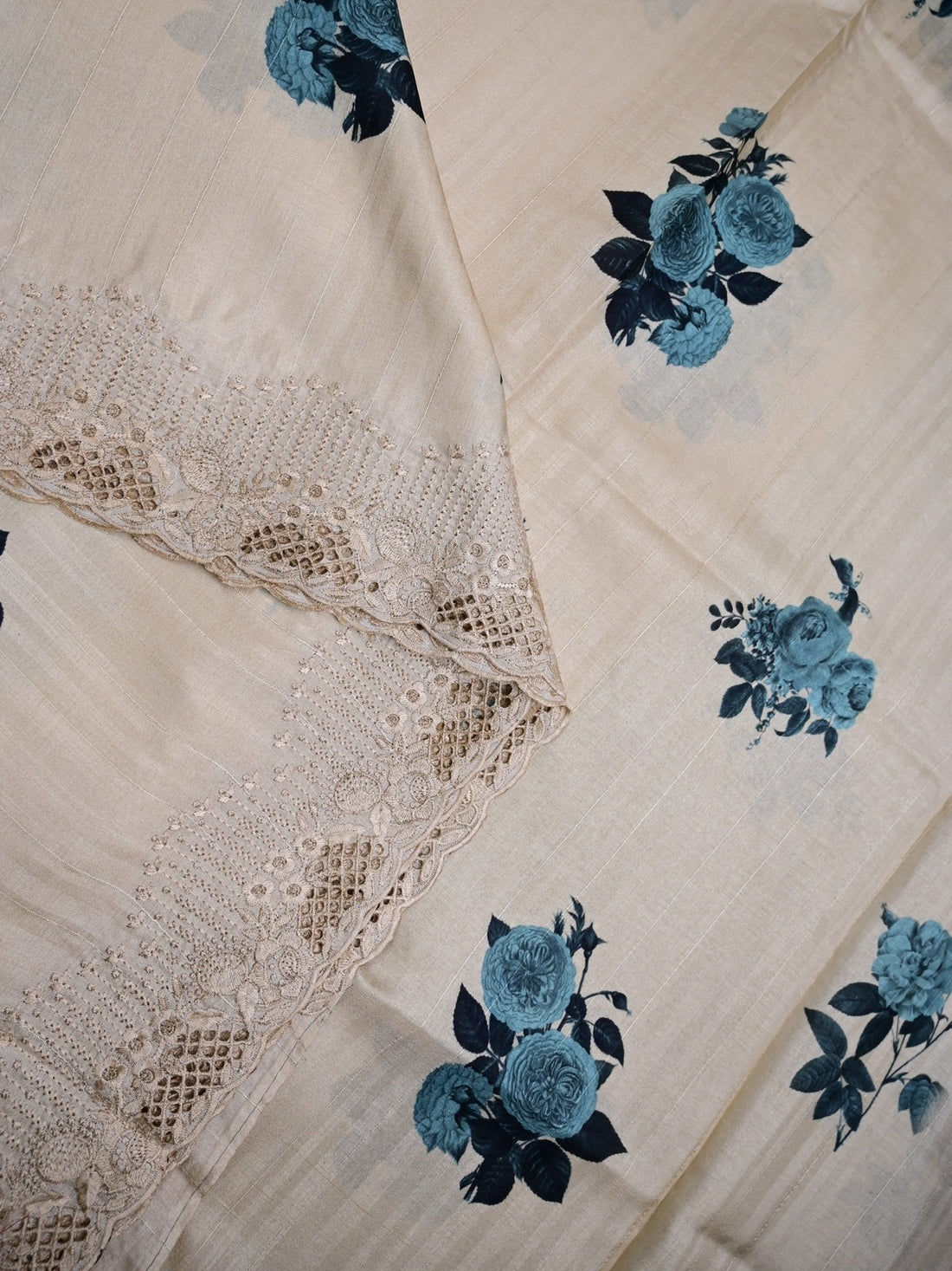 Tussar fancy saree white color with blue floral prints & embroidery border with running pallu and cotrast printed blouse