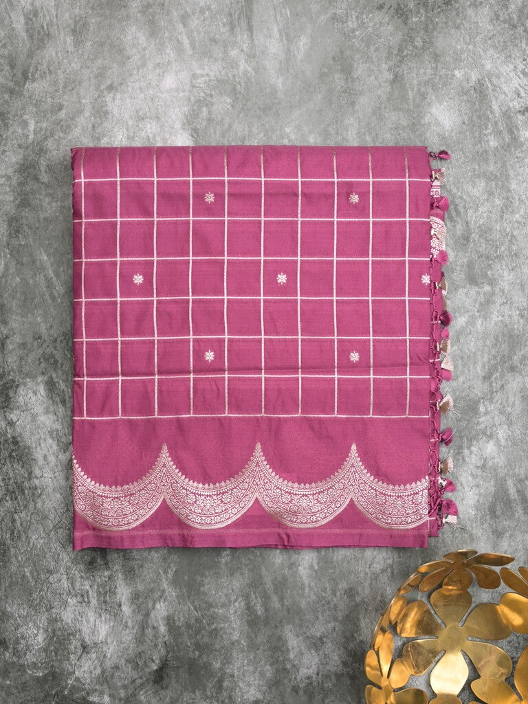 Banaras fancy saree magenta color allover checks & zari border with short pallu and attached blouse