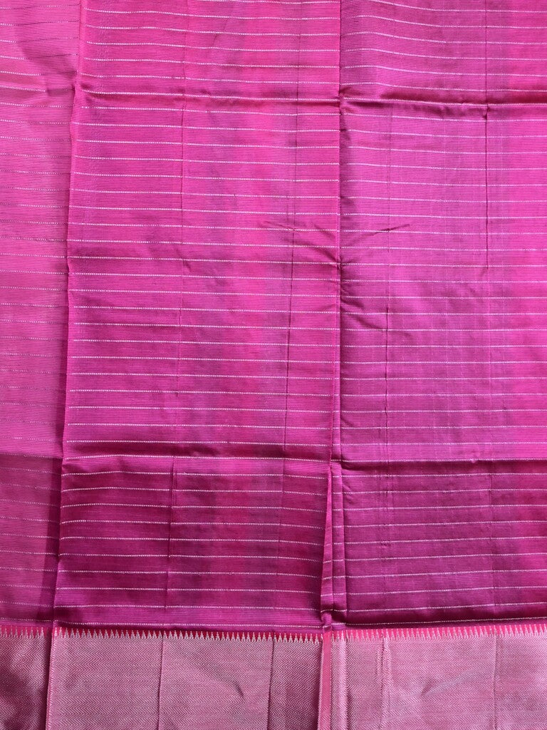 Mangalagiri fancy saree bottle green color allover checks & zari border with stripes pallu and contrast plain blouse