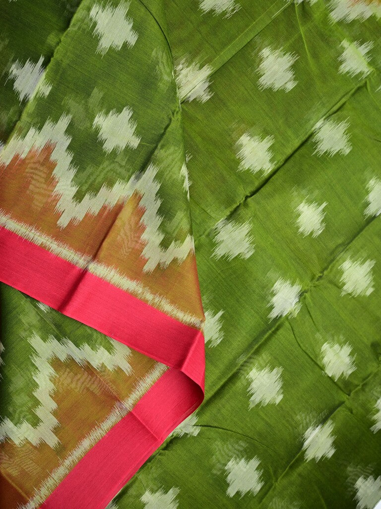 Dhaka cotton saree parrot green color allover & small kaddi border with contrast pallu and attached plain blouse