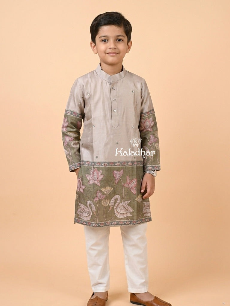 Tissue Kalamkari Boys Kurta set – Comfortable Fit 8-9 years