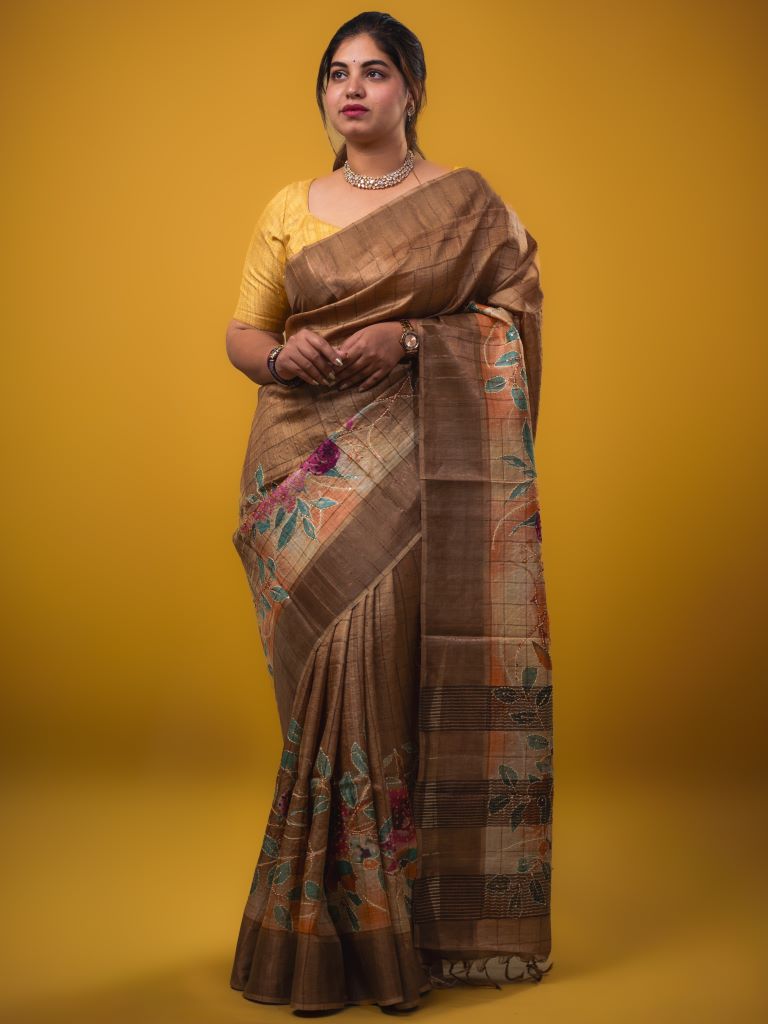 Tussar fancy saree beige color allover prints & with small kaddi border with printed pallu and plain blouse