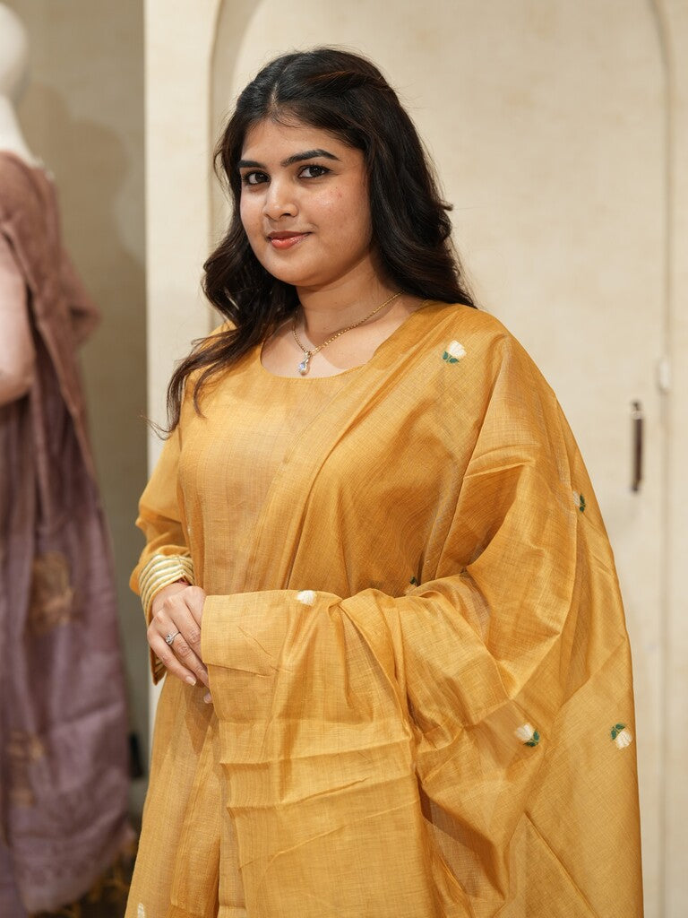 Exclusive designer kurthi set for women