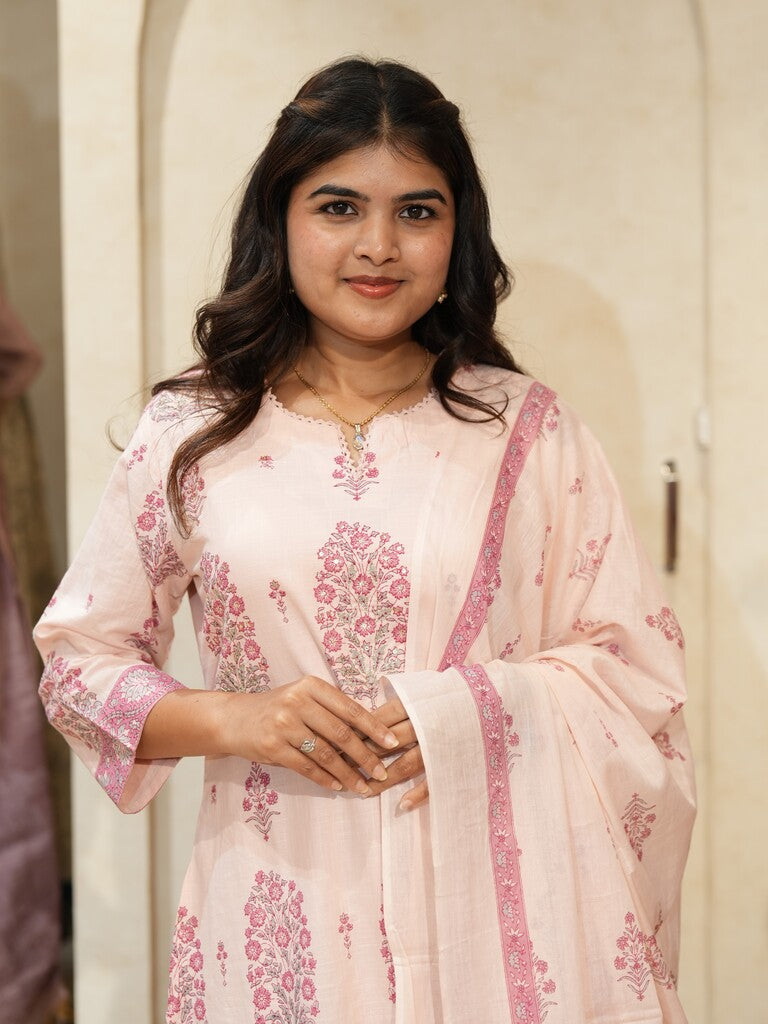 Exclusive designer kurthi set for women