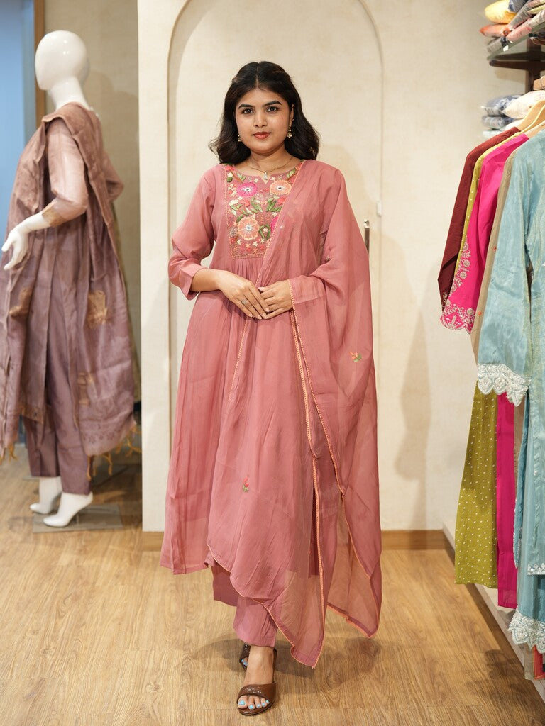 Exclusive designer kurthi set for women