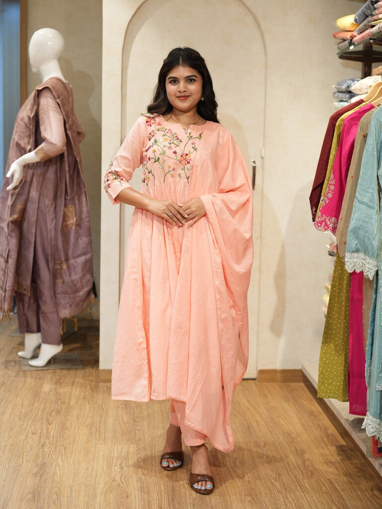Exclusive designer kurthi set for women