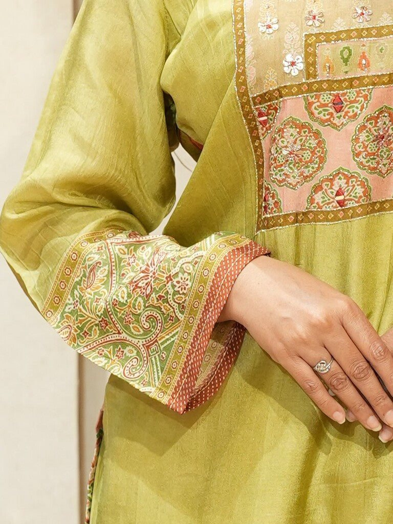 Exclusive designer kurthi set for women