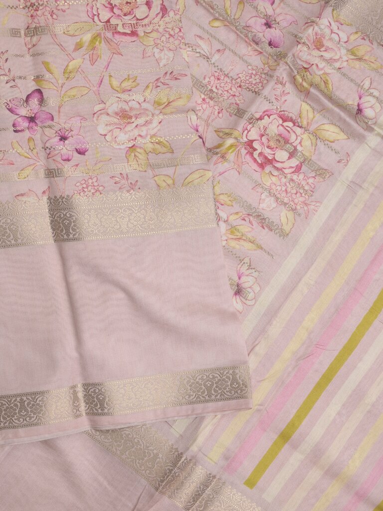 Munga fancy floral printed saree with big border and attached blouse