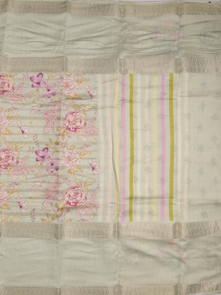 Munga fancy floral printed saree with big border and attached blouse