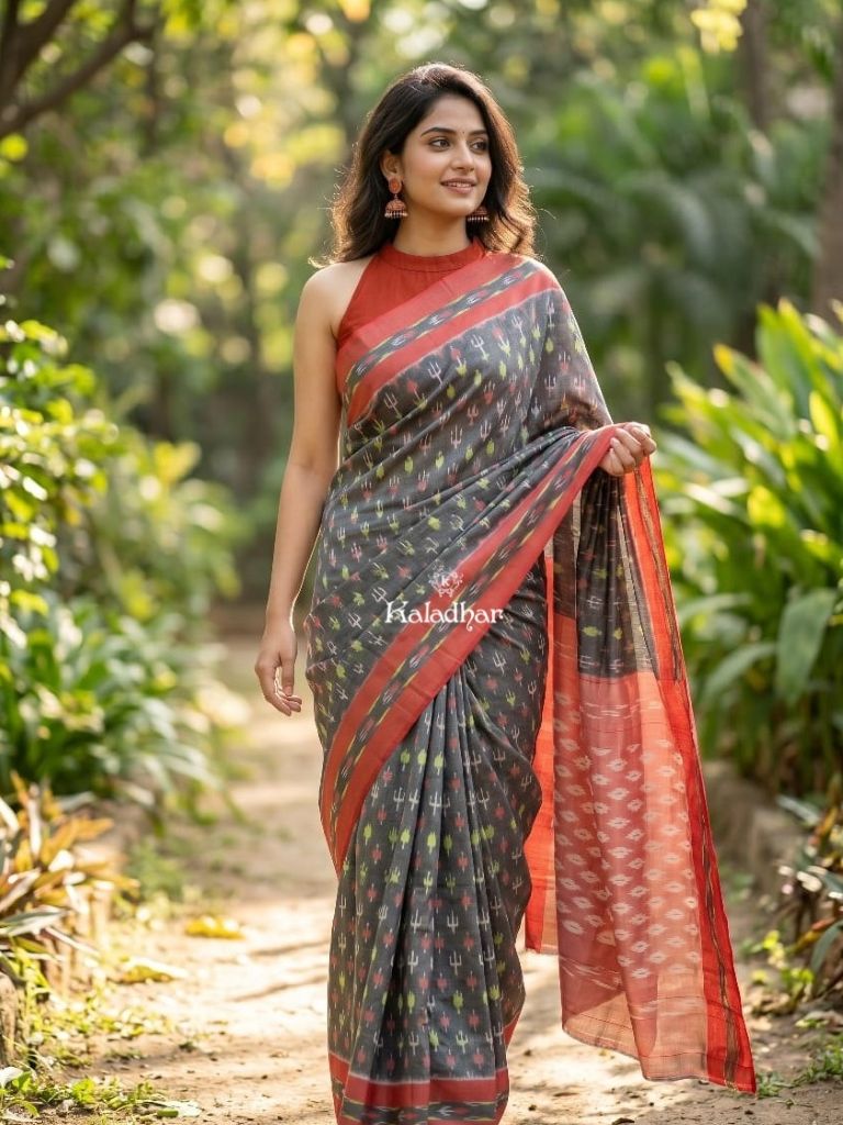 Ikkath cotton sarees with contrast border and contrast pallu