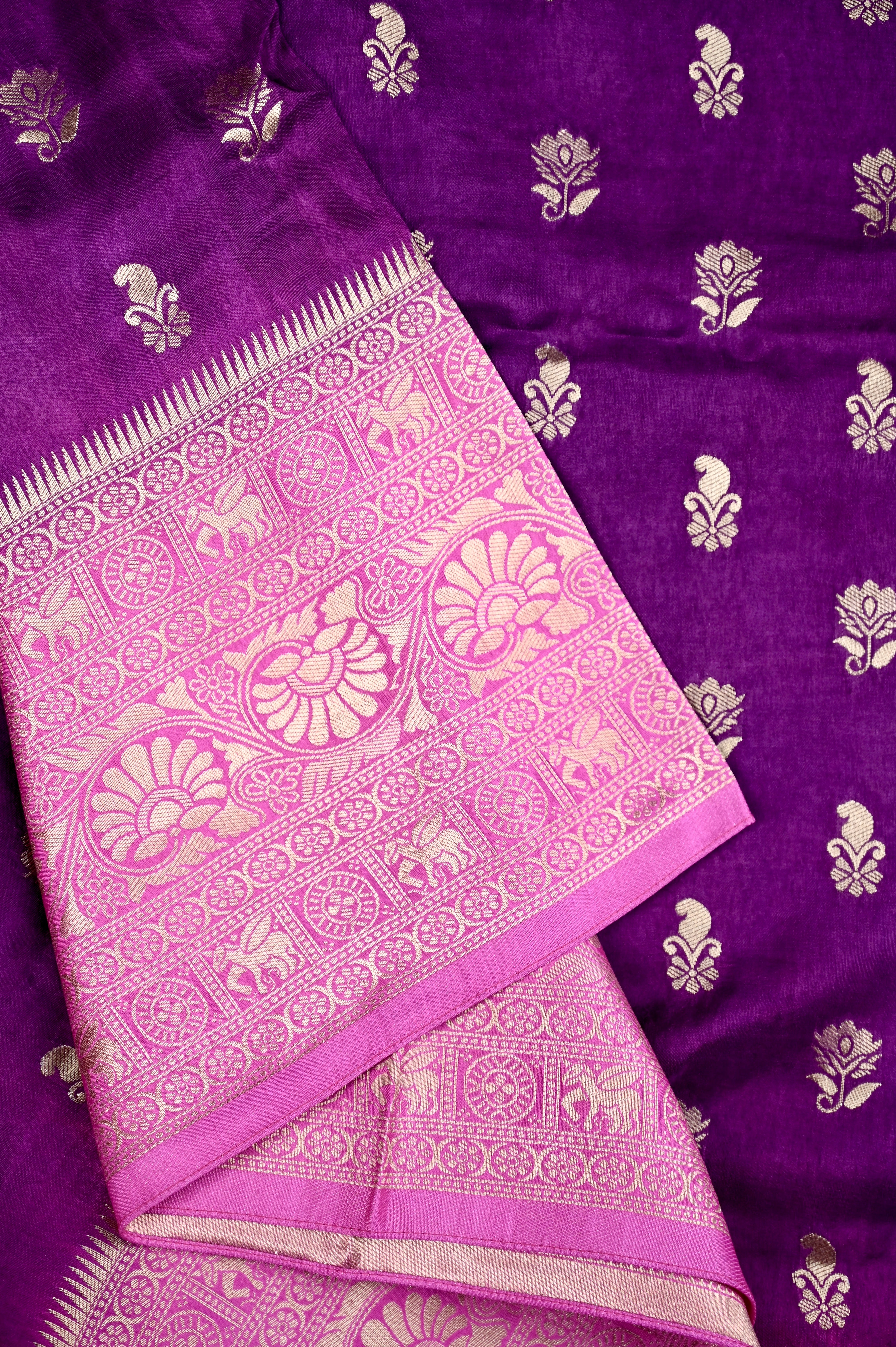 Dola silk saree purple color with allover zari motive weaves, big zari wooven border, pallu and plain blouse