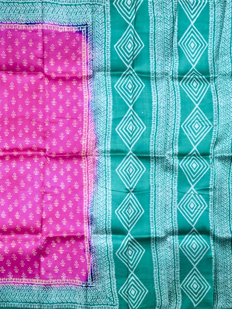 Pure silk fancy saree pink color allover prints & small printed border with contrast printed pallu and plain blouse