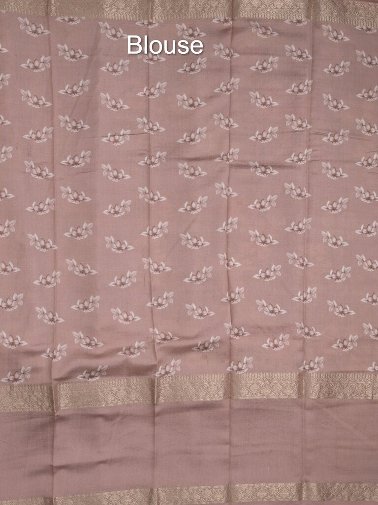Munga fancy floral printed saree with big border and attached blouse