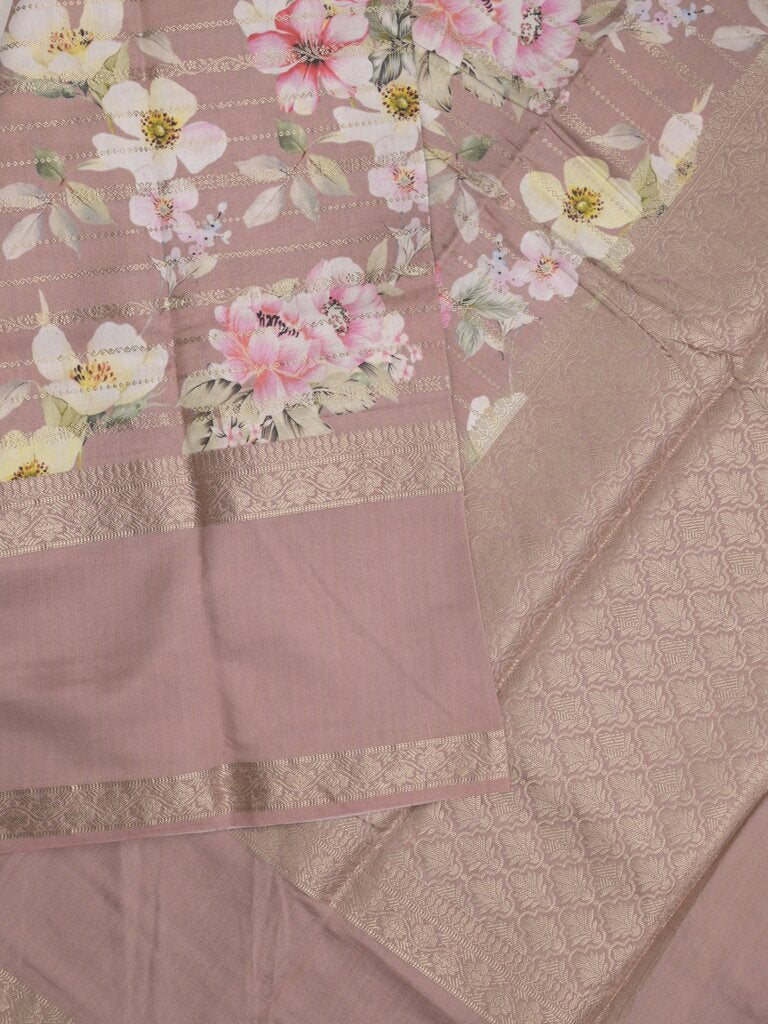 Munga fancy floral printed saree with big border and attached blouse