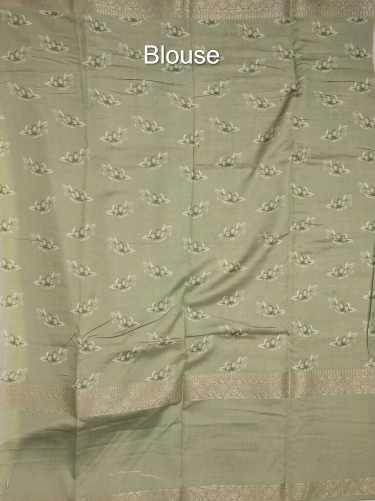 Munga fancy floral printed saree with big border and attached blouse