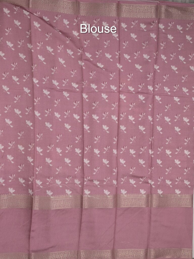 Munga fancy floral printed saree with big border and attached blouse