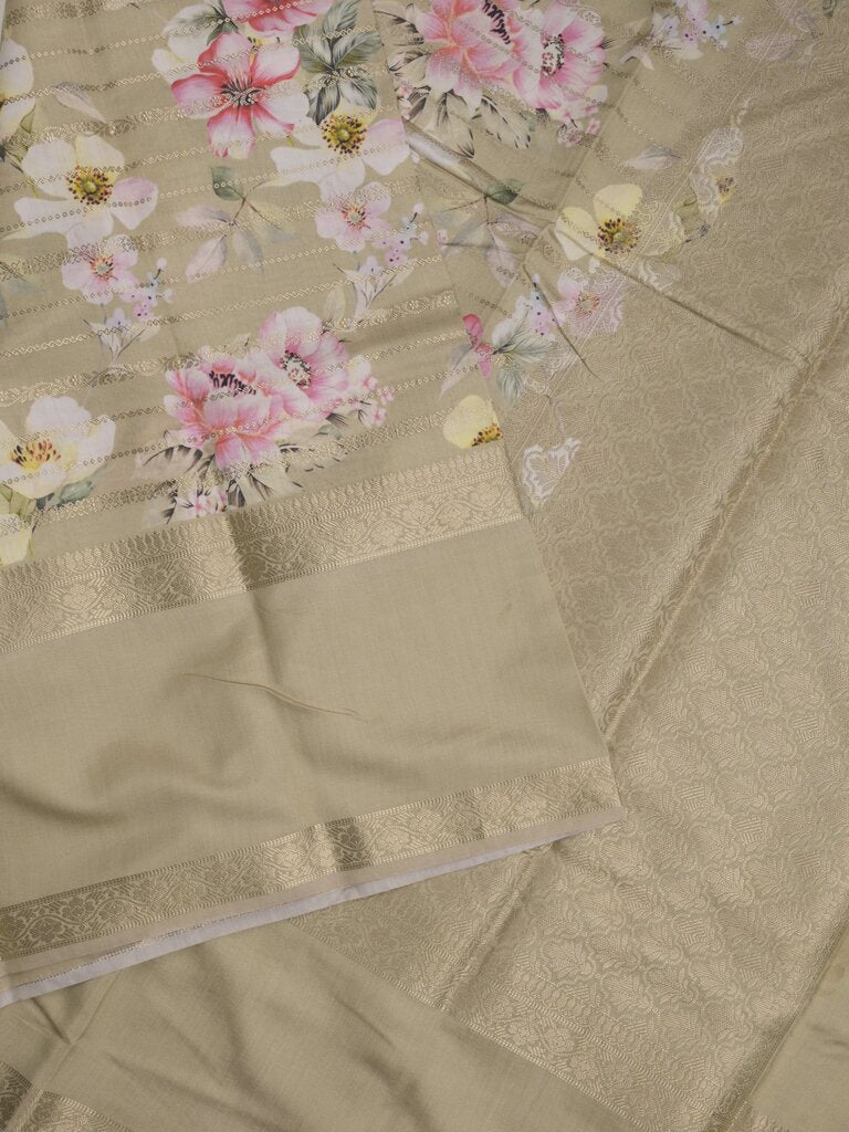 Munga fancy floral printed saree with big border and attached blouse